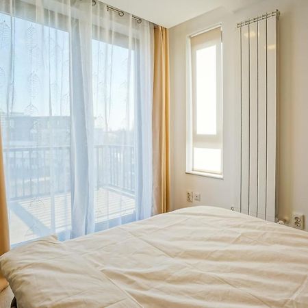 Bright Apartments Moments Away From Herastrau Park, Mall And Metro Bucareste Exterior foto