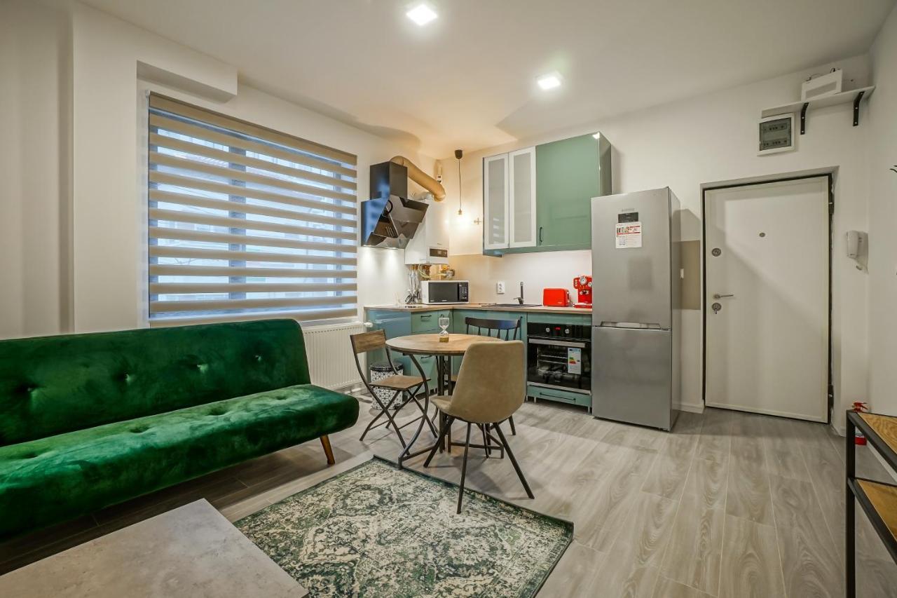 Bright Apartments Moments Away From Herastrau Park, Mall And Metro Bucareste Exterior foto