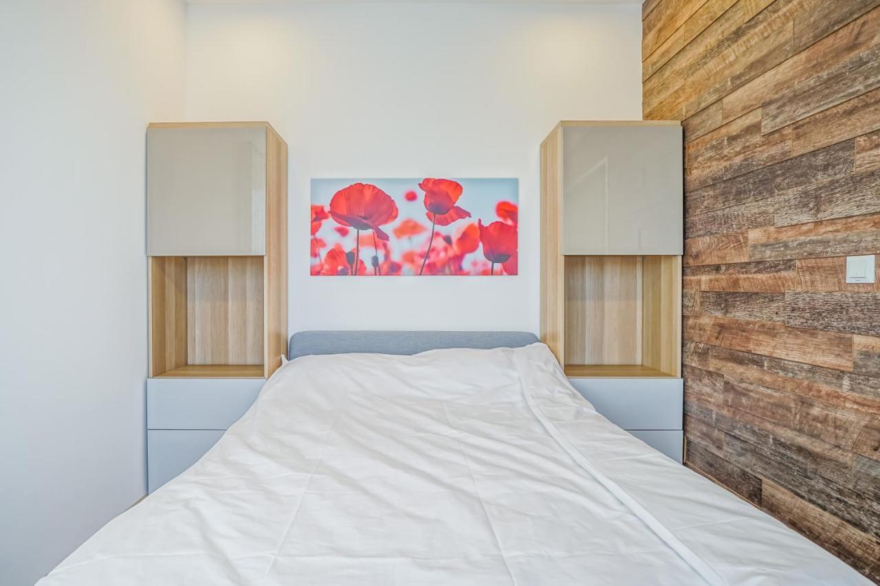 Bright Apartments Moments Away From Herastrau Park, Mall And Metro Bucareste Exterior foto
