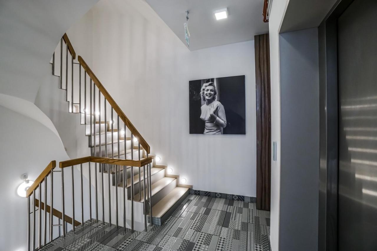 Bright Apartments Moments Away From Herastrau Park, Mall And Metro Bucareste Exterior foto